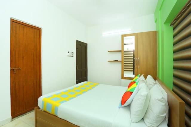 The Solo Apartments Kadavanthra Kochi 외부 사진